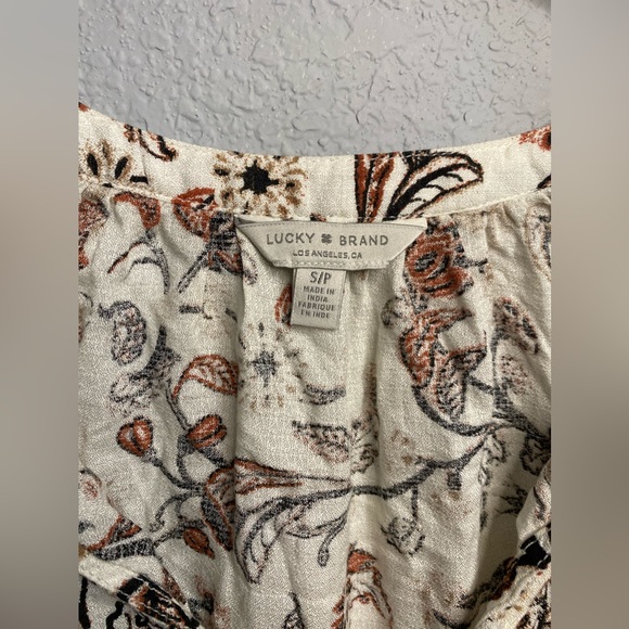 Lucky Brand - Boho Floral Tasseled Top NWOT - Picture 4 of 9